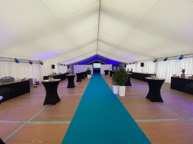 location mange-debout pour événement